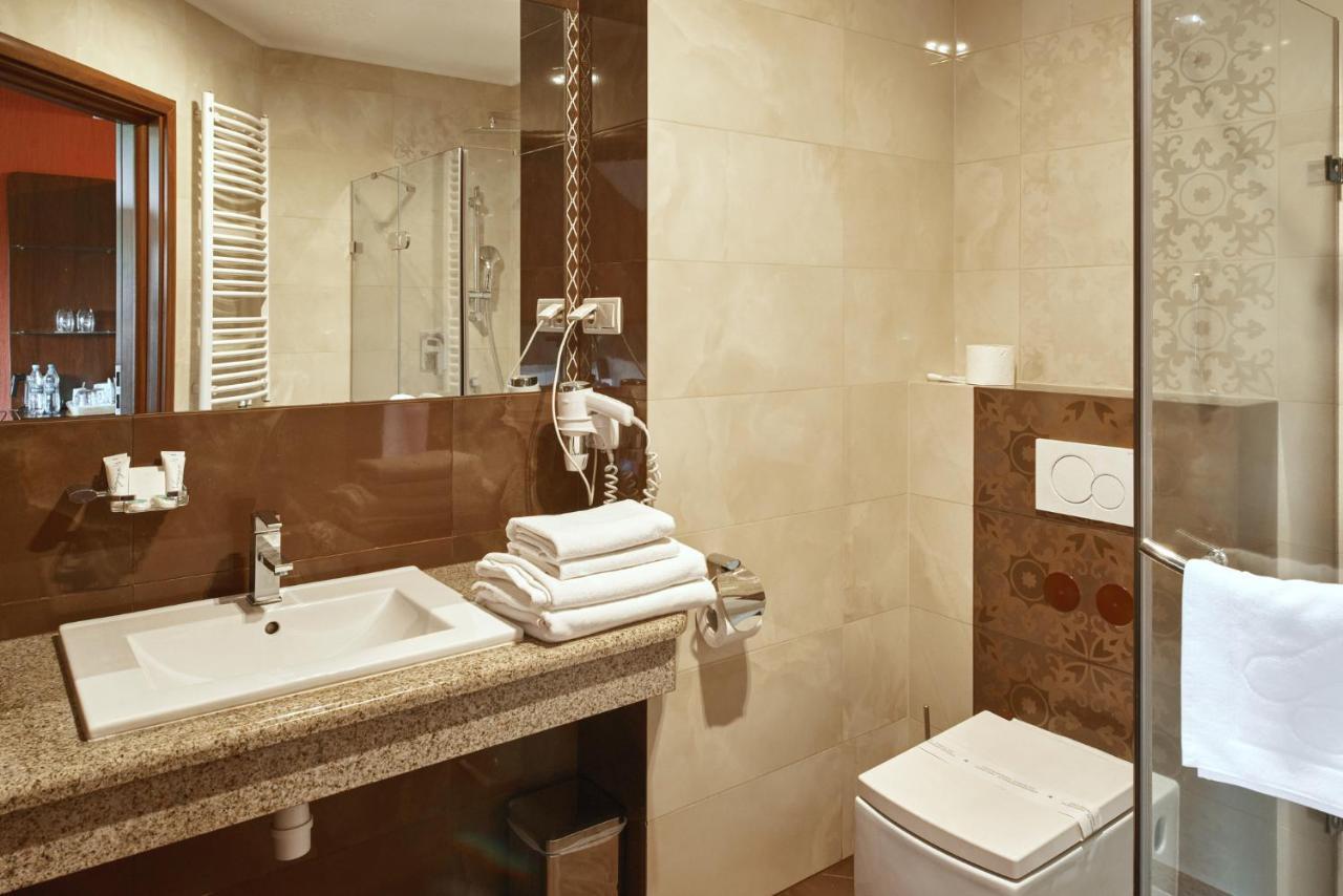 Artis Hotel&Spa Zamość Buitenkant foto