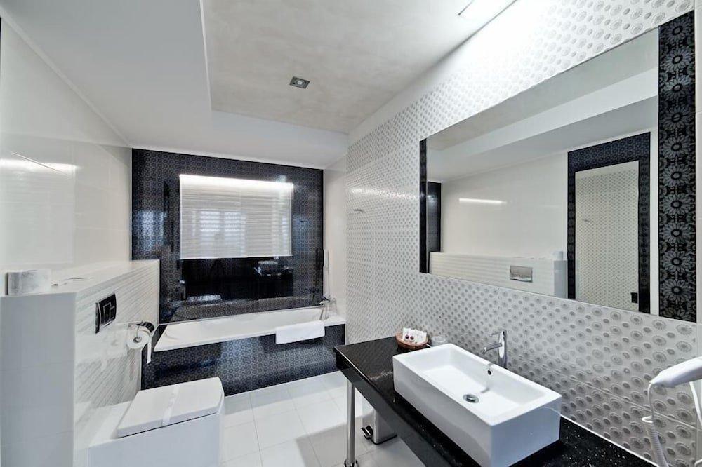 Artis Hotel&Spa Zamość Buitenkant foto